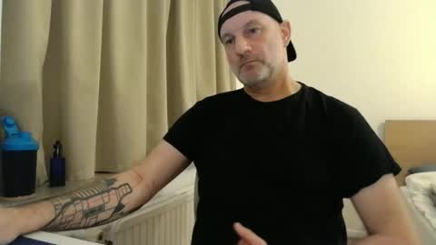 Snapshot of curman85 chatting on 11-09-25, 12:09 Curman85 online show from 11-09-25, 12:09