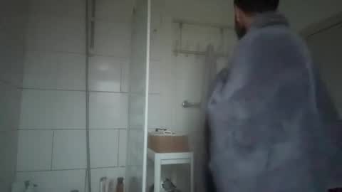 Snapshot of currocll chatting on 11-22-25, 03:55 currocll online show from 11-22-25, 03:55