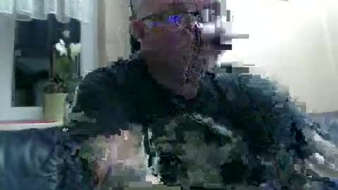 Snapshot of curtus14 chatting on 11-20-25, 09:25 curtus14 online show from 11-20-25, 09:25