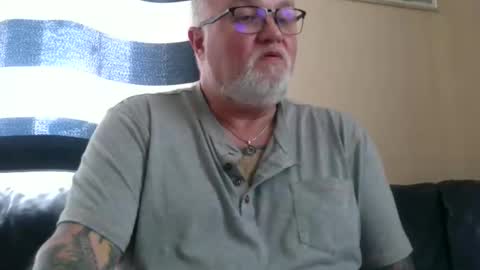 Snapshot of curtus14 chatting on 03-23-26, 01:59 curtus14 online show from 03-23-26, 01:59
