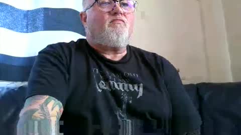 Snapshot of curtus14 chatting on 04-23-26, 03:36 curtus14 online show from 04-23-26, 03:36
