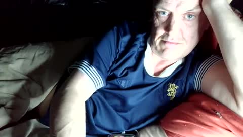 curvelover1977 online show from 05-17-26, 03:37
