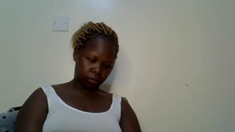 Snapshot of curvy294 chatting on 04-16-26, 07:14 SALLY online show from 04-16-26, 07:14