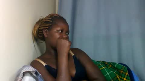 Snapshot of curvy294 chatting on 04-21-26, 02:51 SALLY online show from 04-21-26, 02:51
