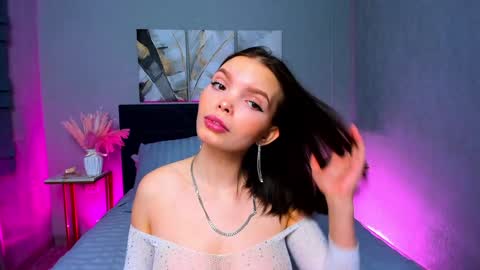 Snapshot of curvy_dynamite chatting on 02-26-25, 01:11 Sammy online show from 02-26-25, 01:11