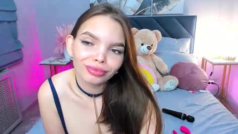 Snapshot of curvy_dynamite chatting on 09-20-25, 01:28 Sammy online show from 09-20-25, 01:28