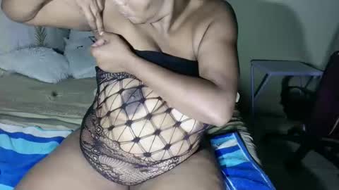 curvybae45 online show from 02-25-26, 08:40