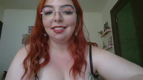 Snapshot of curvycate127 chatting on 10-02-25, 06:59 Cate online show from 10-02-25, 06:59