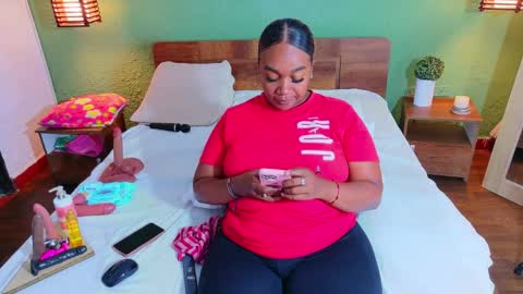 Danna online show from 04-17-26, 11:41