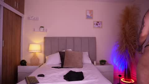 Samantha online show from 02-19-25, 09:58