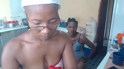 curvypear76x online show from 12-13-24, 10:51