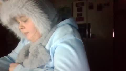 dahlia -kim online show from 12-21-24, 08:18