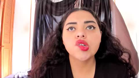 Snapshot of curvypornxxx chatting on 11-02-25, 02:19 curvypornxxx online show from 11-02-25, 02:19