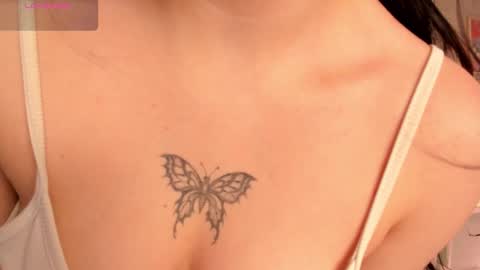 Snapshot of cute__cherry_ chatting on 10-20-25, 09:37 Amber  online show from 10-20-25, 09:37