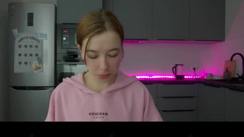 Amanda online show from 12-04-25, 12:14