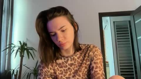 cute_bubbles online show from 05-31-26, 01:29