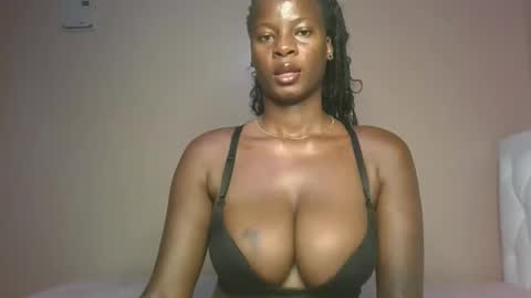 Snapshot of cute_dani01 chatting on 09-11-25, 06:52 Dani online show from 09-11-25, 06:52