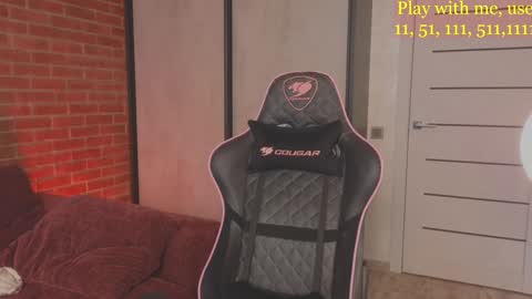 Everyday stream in the same time online show from 02-06-25, 07:45