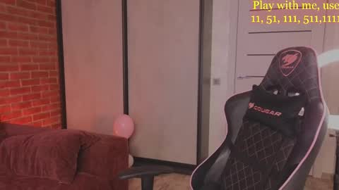 Everyday stream in the same time online show from 02-28-25, 01:37