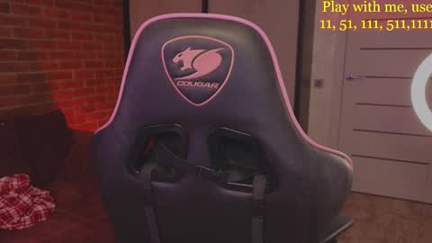 Everyday stream in the same time online show from 03-11-25, 01:37