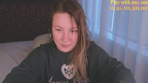 Everyday stream in the same time online show from 04-02-26, 04:43