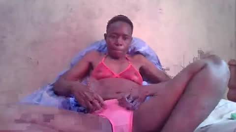 Snapshot of cute_divah4 chatting on 05-17-26, 06:11 cute_divah4 online show from 05-17-26, 06:11