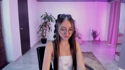 Bella Fox online show from 11-06-25, 02:29