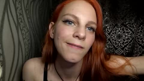 cute_foxis online show from 07-24-26, 08:40