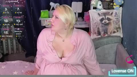 Snapshot of cute_hanna_bbw chatting on 03-26-26, 08:25 Hanna online show from 03-26-26, 08:25