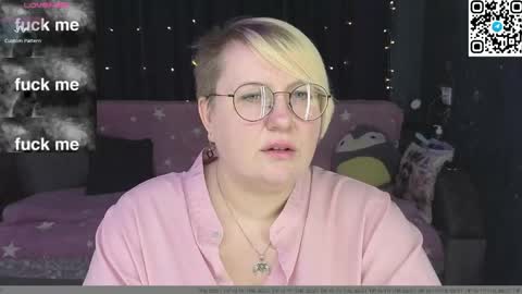 Snapshot of cute_hanna_bbw chatting on 05-27-26, 07:00 Hanna online show from 05-27-26, 07:00