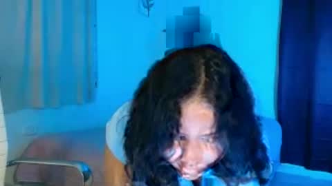 cute_hippo8 online show from 06-15-26, 11:18