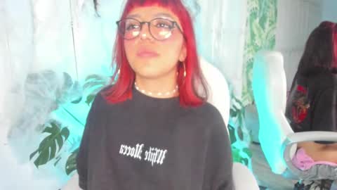 Snapshot of cute_hollywood chatting on 10-10-25, 09:03 Sofa online show from 10-10-25, 09:03