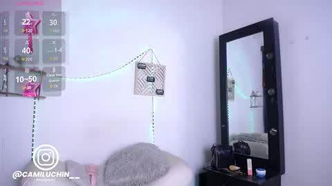 Cute horny1 online show from 09-20-25, 03:40