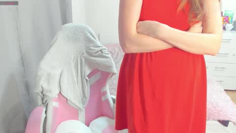 cute_kate0 online show from 10-21-25, 12:17