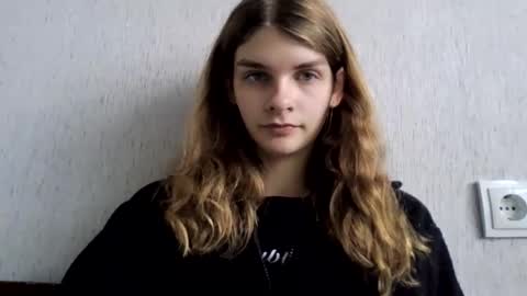 Snapshot of cute_kitte chatting on 12-15-24, 07:46 cute_kitte online show from 12-15-24, 07:46