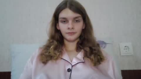 Snapshot of cute_kitte chatting on 12-23-24, 10:12 cute_kitte online show from 12-23-24, 10:12