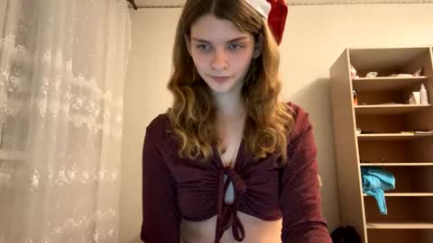 Snapshot of cute_kitte chatting on 01-01-25, 06:38 cute_kitte online show from 01-01-25, 06:38