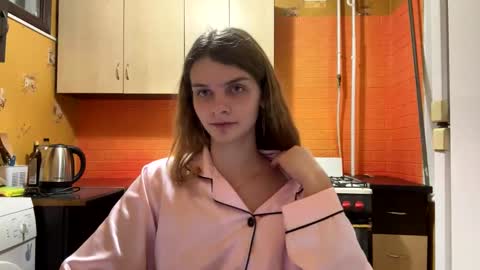 Snapshot of cute_kitte chatting on 01-05-25, 11:12 cute_kitte online show from 01-05-25, 11:12