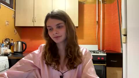 Snapshot of cute_kitte chatting on 01-08-25, 10:58 cute_kitte online show from 01-08-25, 10:58