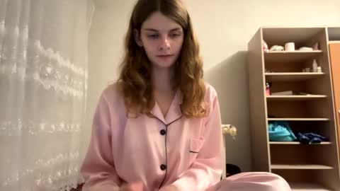 Snapshot of cute_kitte chatting on 01-14-25, 01:26 cute_kitte online show from 01-14-25, 01:26