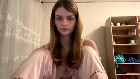 Snapshot of cute_kitte chatting on 02-12-25, 05:16 cute_kitte online show from 02-12-25, 05:16