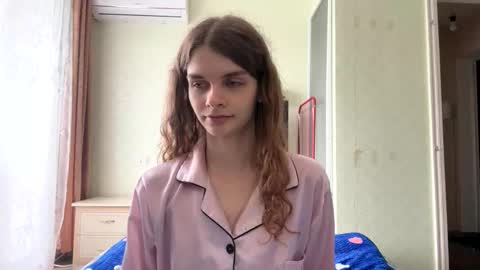 Snapshot of cute_kitte chatting on 10-05-25, 07:28 cute_kitte online show from 10-05-25, 07:28