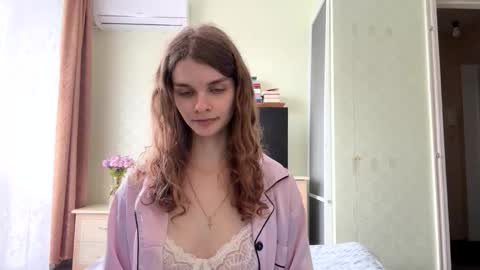 Snapshot of cute_kitte chatting on 10-14-25, 10:05 cute_kitte online show from 10-14-25, 10:05