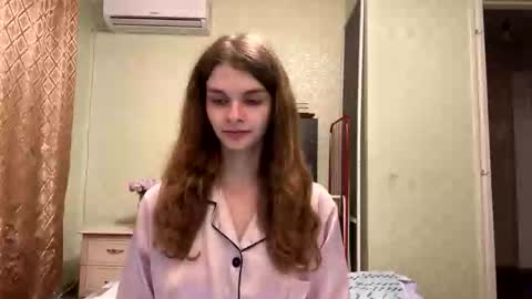 Snapshot of cute_kitte chatting on 10-22-25, 06:40 cute_kitte online show from 10-22-25, 06:40