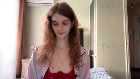 Snapshot of cute_kitte chatting on 10-26-25, 02:23 cute_kitte online show from 10-26-25, 02:23