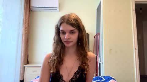 Snapshot of cute_kitte chatting on 11-09-25, 12:03 cute_kitte online show from 11-09-25, 12:03