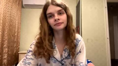 Snapshot of cute_kitte chatting on 11-20-25, 10:09 cute_kitte online show from 11-20-25, 10:09