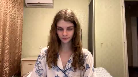 Snapshot of cute_kitte chatting on 12-02-25, 07:20 cute_kitte online show from 12-02-25, 07:20