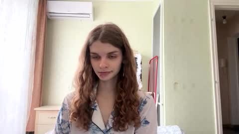Snapshot of cute_kitte chatting on 12-14-25, 10:31 cute_kitte online show from 12-14-25, 10:31