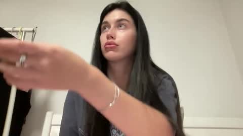 cute_kriss94 online show from 11-02-25, 03:14